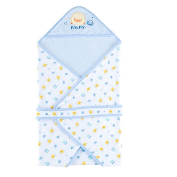 Piyo Piyo Other - 2 Piyo Piyo Double Layered Hooded bath towels